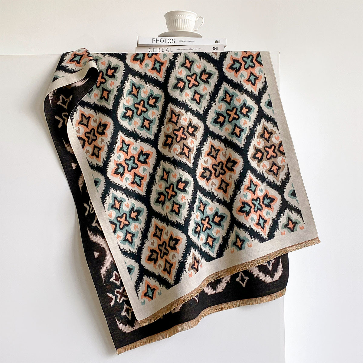وشاح نسائي قابل للعكس من الكشم - مراجعة Home Textiles Blanket وسعره