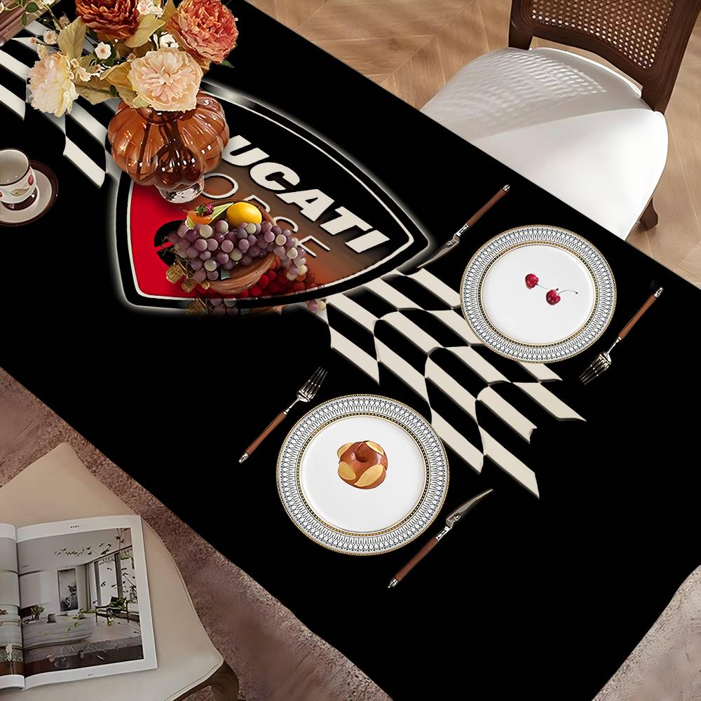 مفرش طاولة بشعار دراجات دوكاتي - مراجعة Home Textiles Today Logo وسعره
