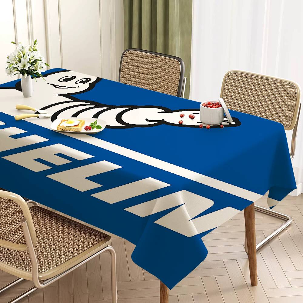 مفرش طاولة من البوليستر المقاو - مراجعة Home Textiles Today Logo وسعره